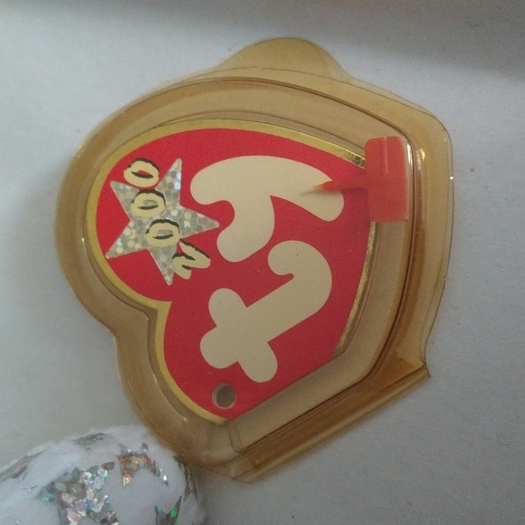 $ Ty Beanie bear white silver star 2000 beginnings bear. tag but not attached - Picture 6 of 6